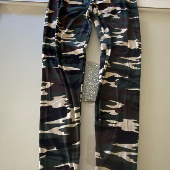 Camouflage leggings used but in good condition, super comfortable size M - Picture 9 of 9